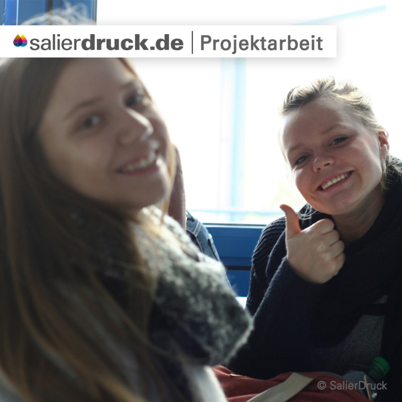 Es geht los: Die Studentinnen freuen sich auf das Projekt.