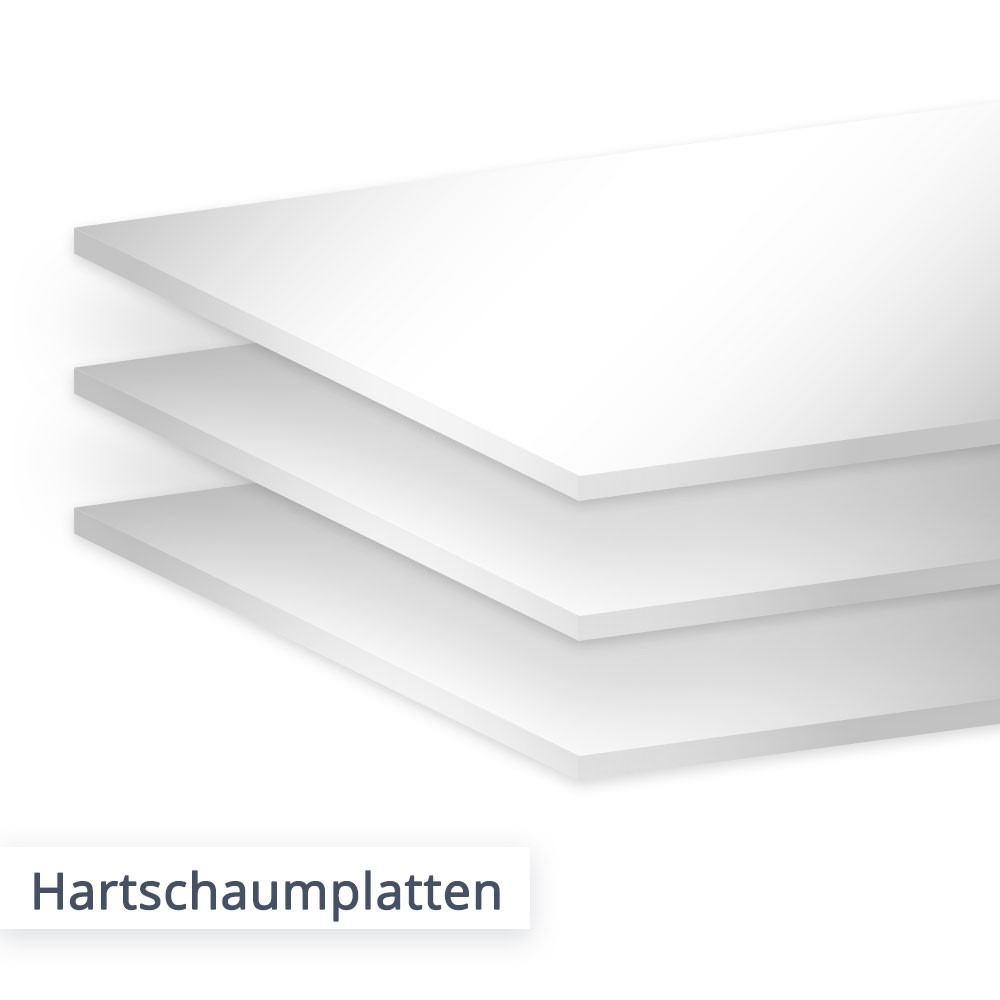 Ein Hartschaum-Plattenzuschnitt kann im Innenraum für sehr viele Anwendungen genutzt werden. So kann man von der Messewand über einen Raumteiler bis zum klassischen Aufsteller alles umsetzten.